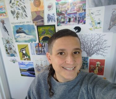 Bild på Viola som ler.